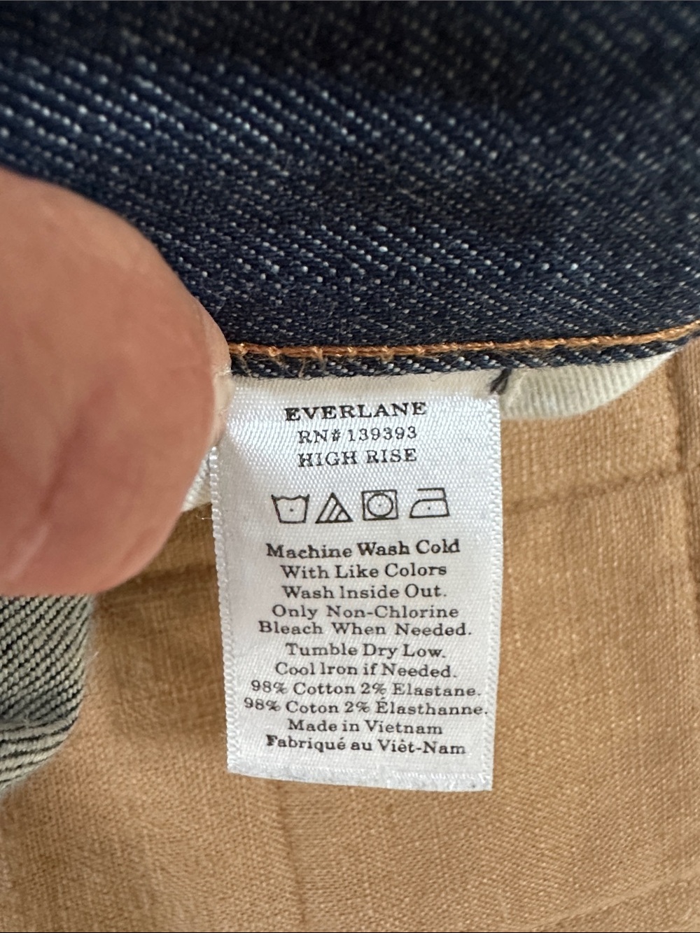 Everlane blue denim jeans with tan stitching - Picture 5 of 5